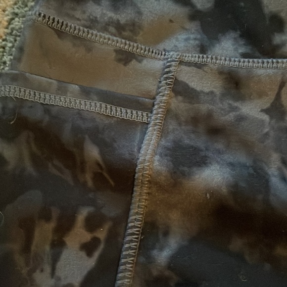 Danskin print activewear leggings size small - Picture 3 of 6